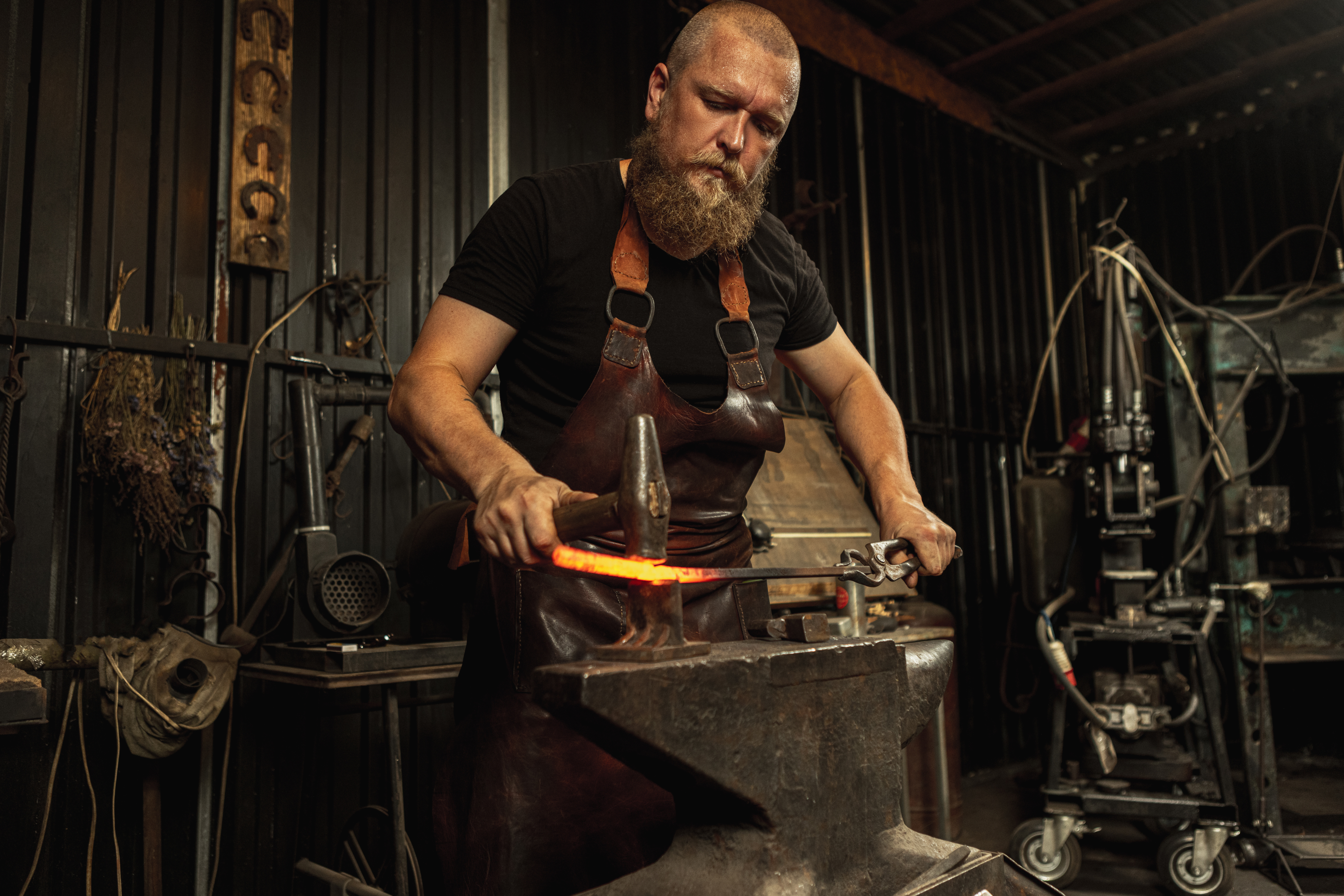 HAMMER-IN